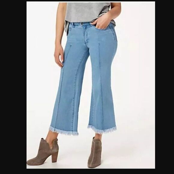 NWOT Women with Control Denim Frayed Crop Jeans-Indigo | Size 6P - Picture 1 of 9